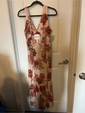 Sleeveless Blush Floral V-Neck Maxi Dress by Paper Heart